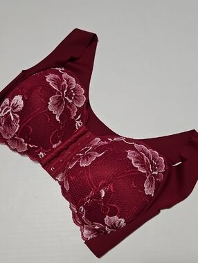 Women's Lace Floral Support Bra - Burgundy Front Closure Size 1XL